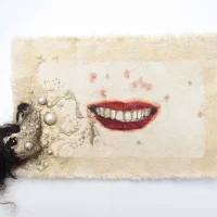 Armazenados_em_gavetas_de_silêncio_oleo_sobre_lona_contas_cabelo_23_x_16_cm_2015